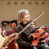 Jugendliche Streicher in der Orchesterprobe
